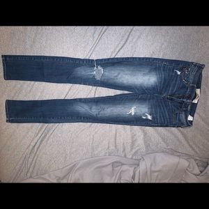 Hollister high waisted ripped skinny jean size 1